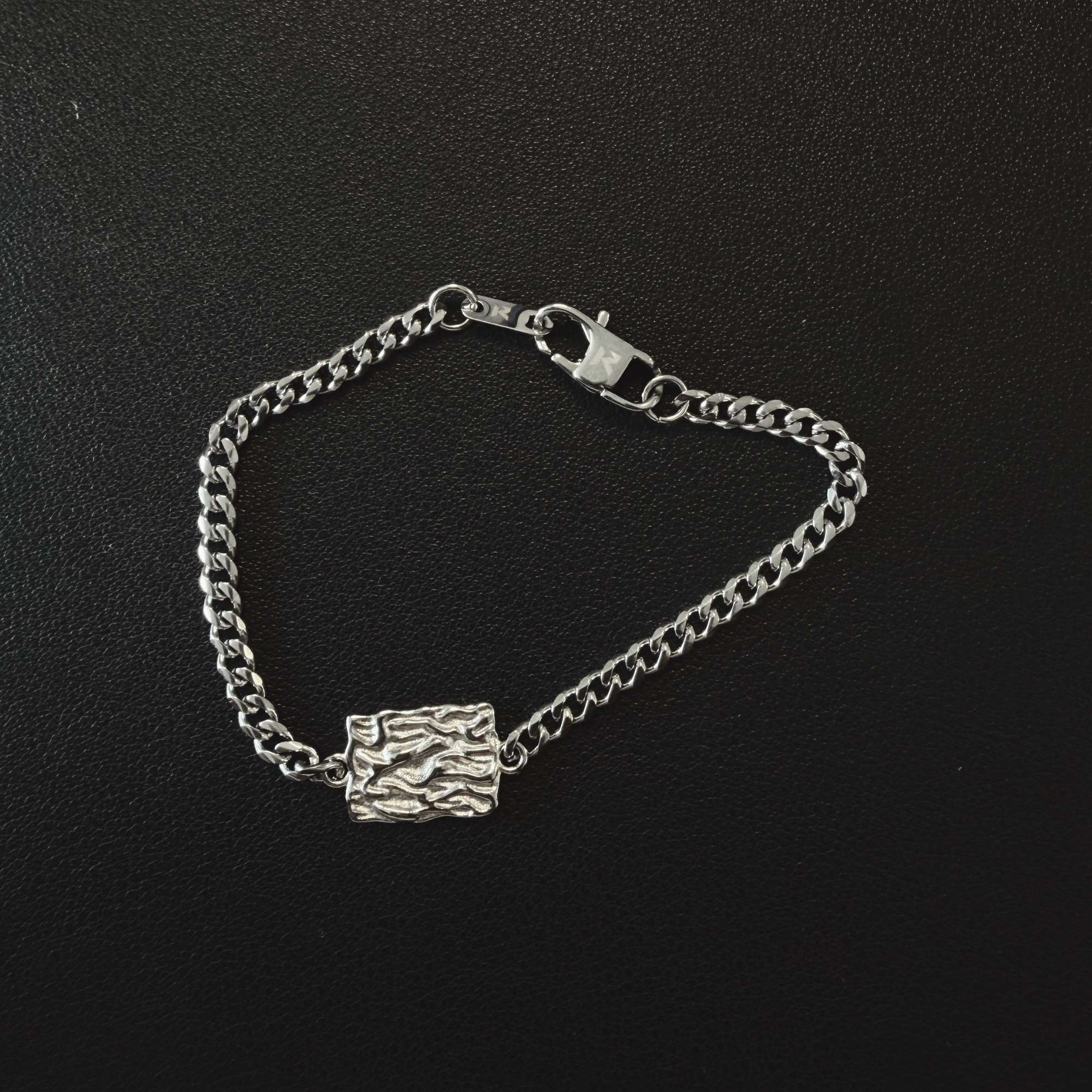 K12 - SILVER WAVY BRACELET