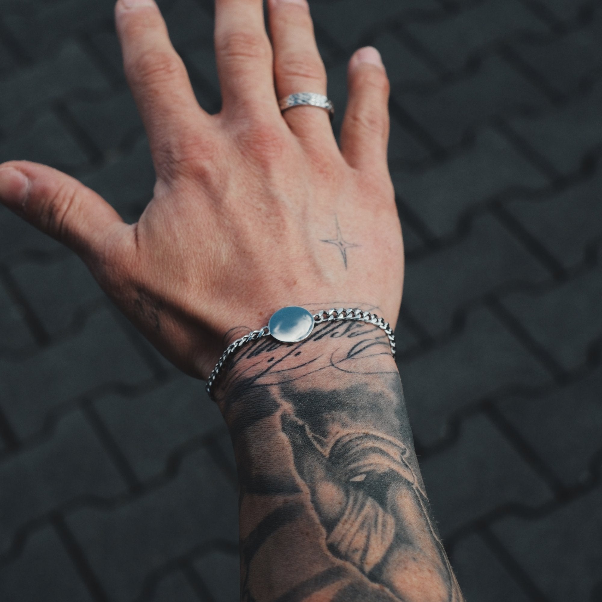 K12 - SILVER HAMMERED BRACELET