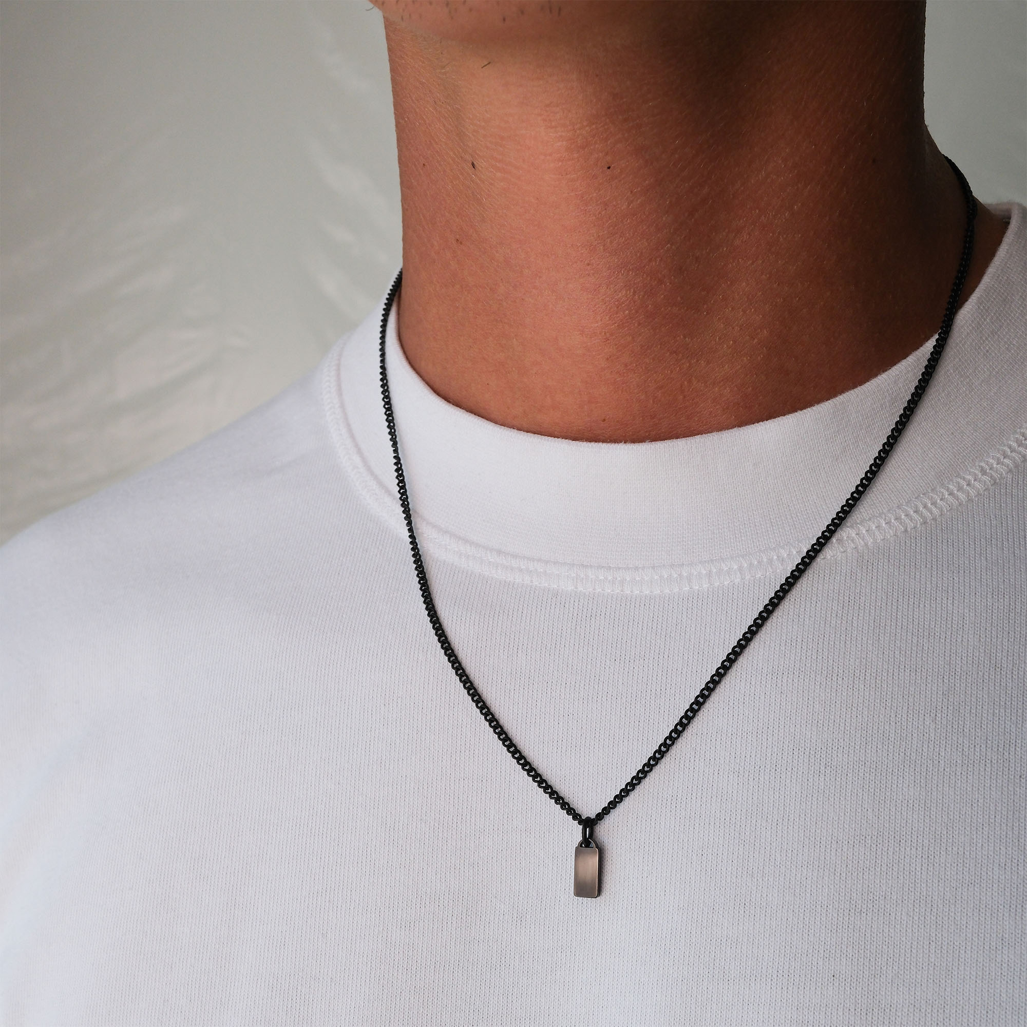 K12 - BLACK TAG CHAIN SLIM