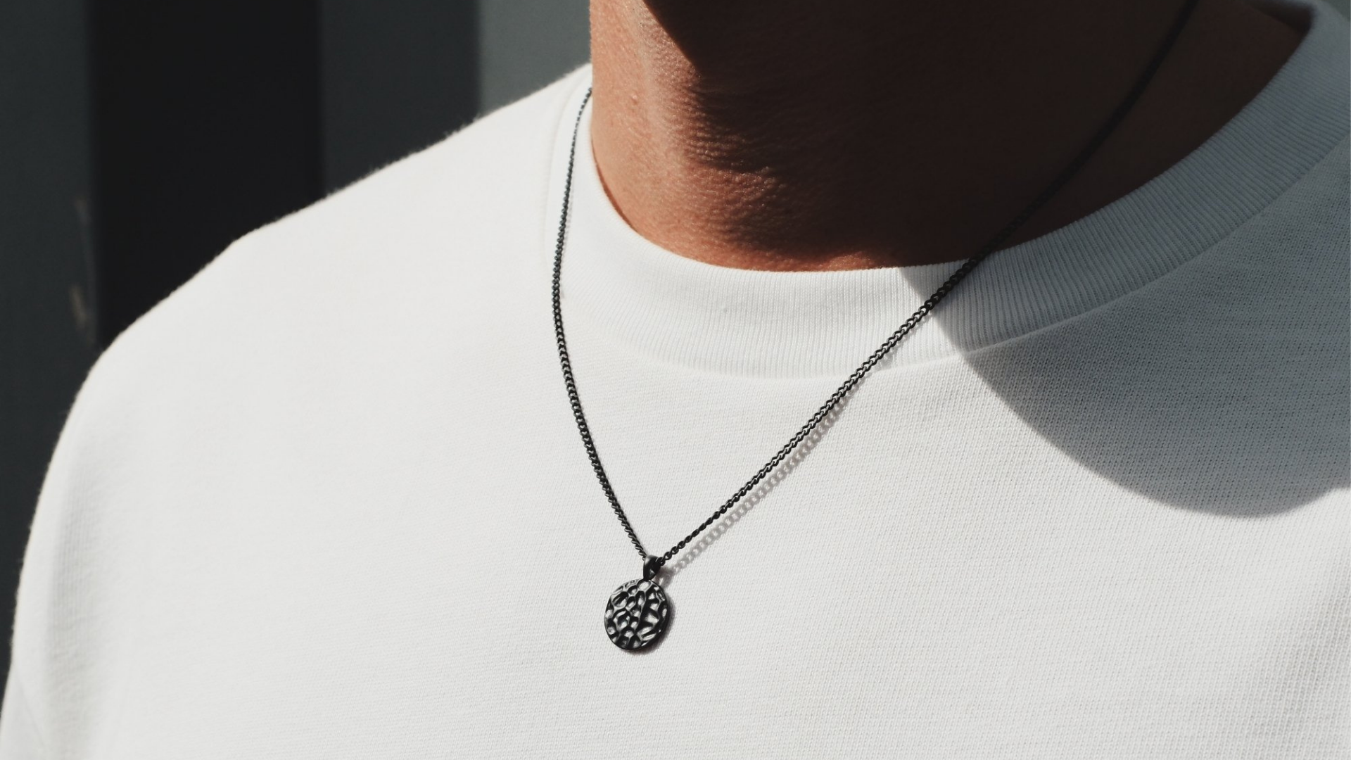 Structure Collection – Minimalistischer Schmuck in Silber & Schwarz