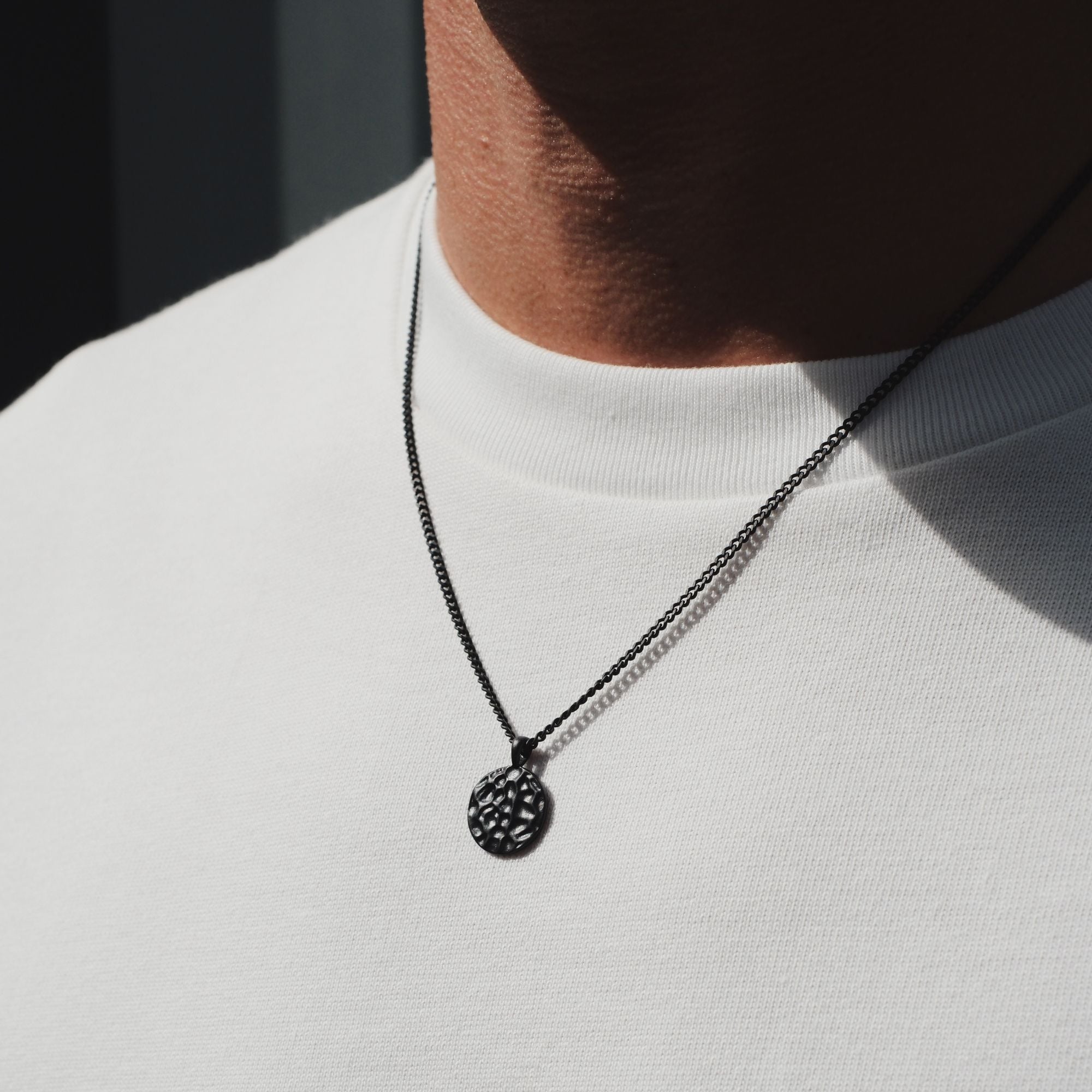 K12 - BLACK HAMMERED CHAIN
