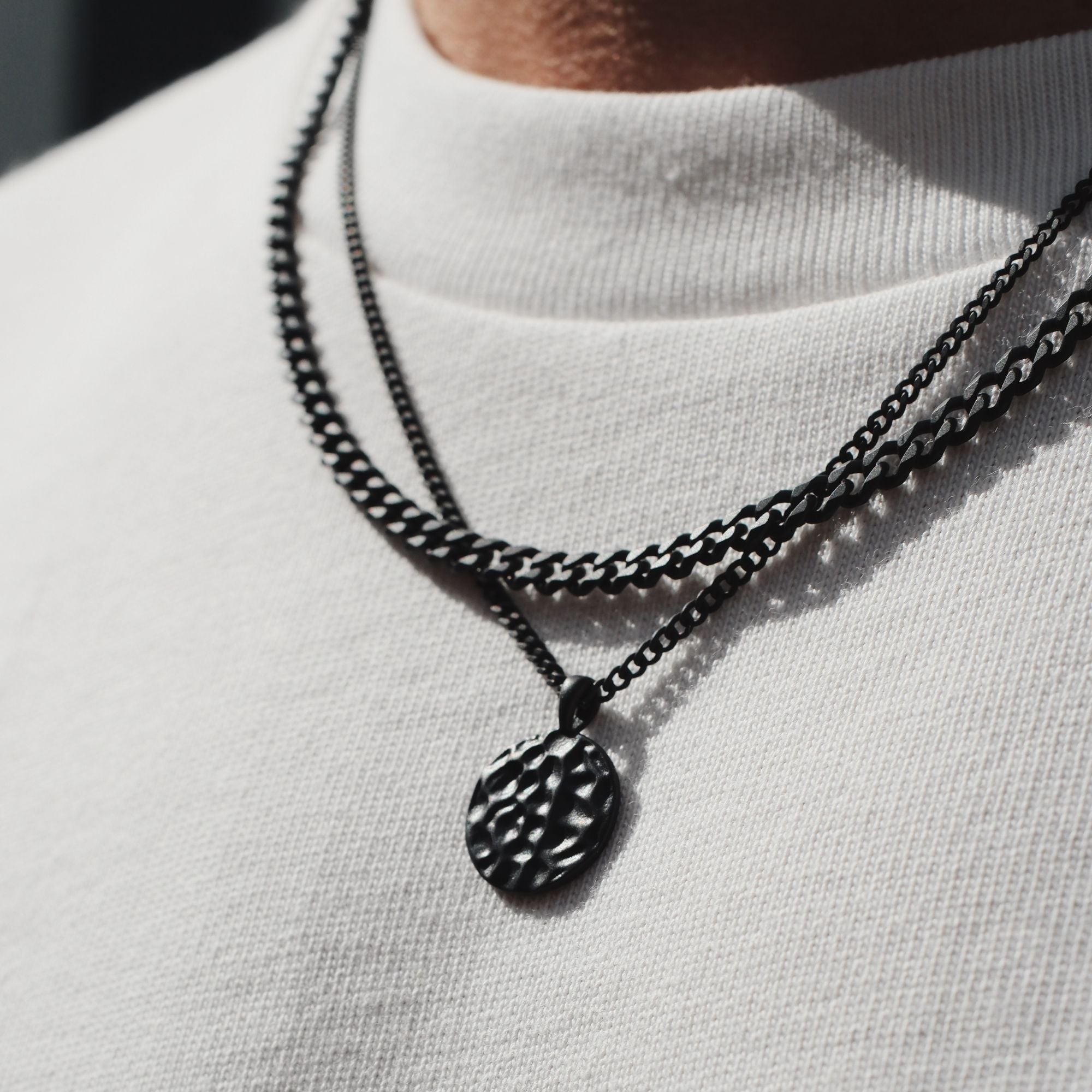 K12 - BLACK HAMMERED CHAIN