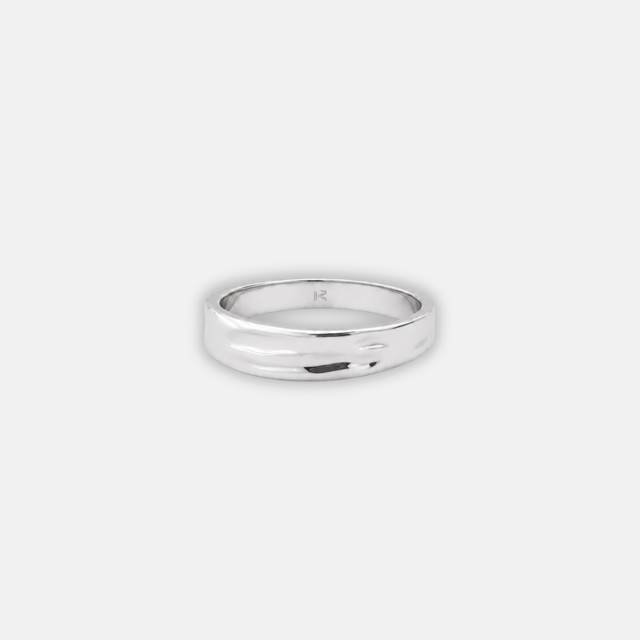 K12 - SILVER HAMMERED RING
