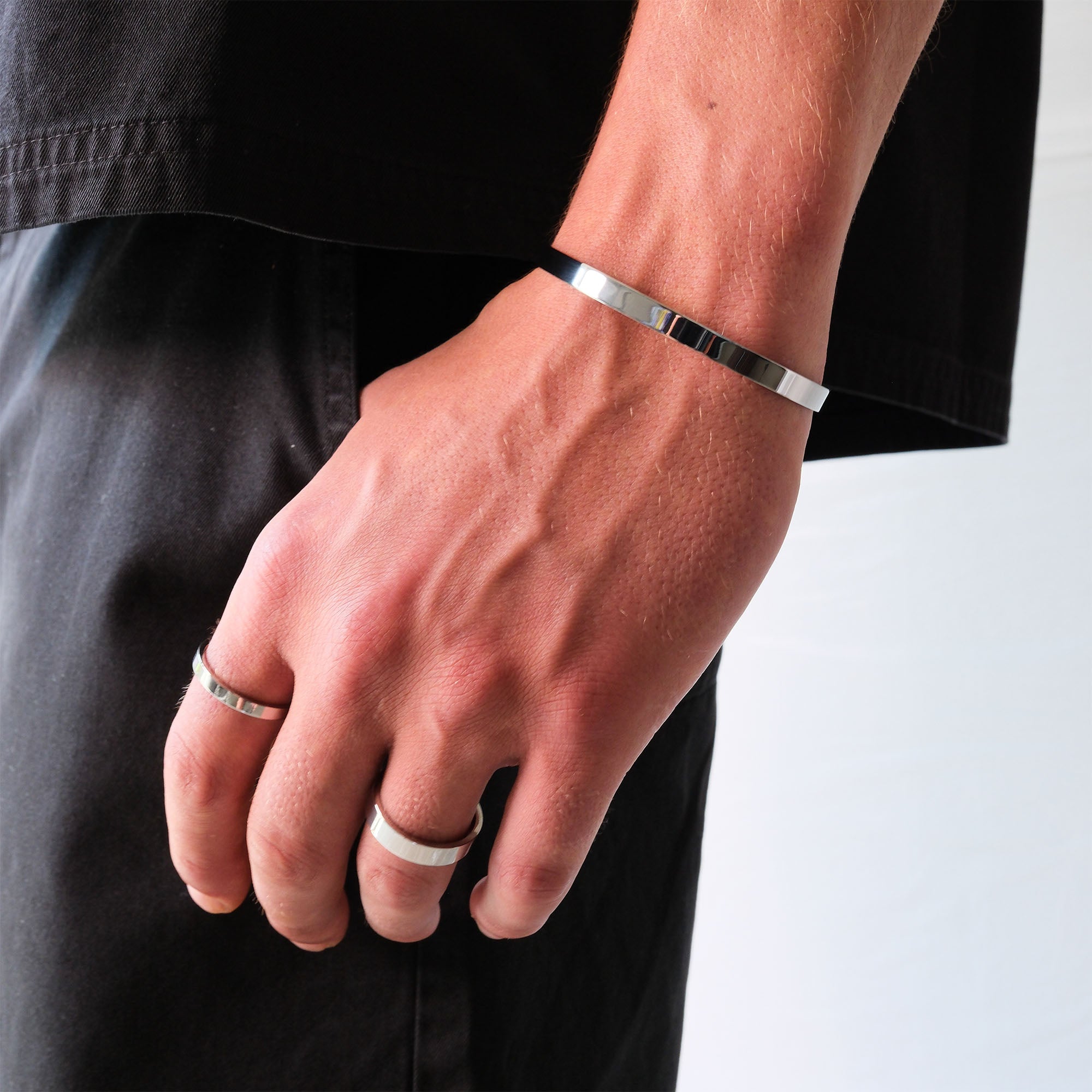 K12 - SILVER ADJUSTABLE CUFF - 5MM